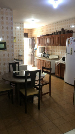Imagem Casa com 3 Quartos à Venda, 584 m² em Varjota - Fortaleza