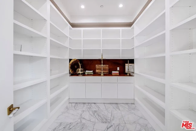 Imagem Casa de Condomínio com 5 Quartos à Venda, 796 m²em Alphaville Residencial Um - Barueri Imagem Casa de Condomínio com 5 Quartos à Venda, 796 m²em Alphaville Residencial Um - Barueri