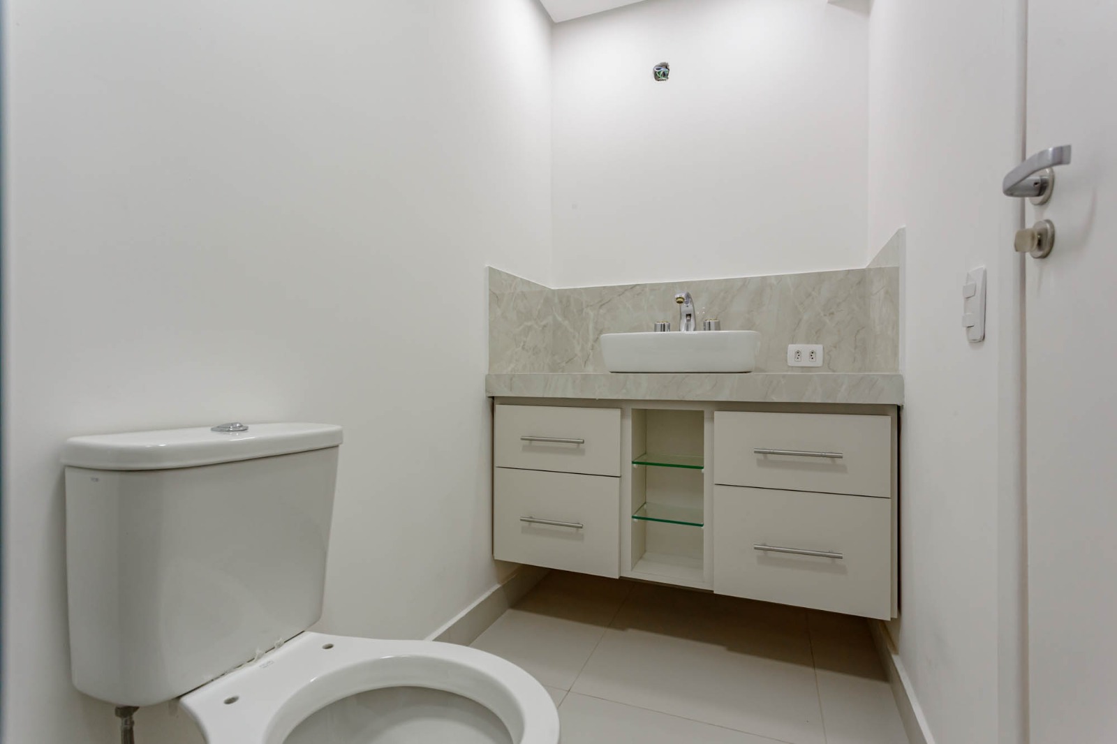 Imagem Apartamento com 3 Quartos à Venda, 105 m²em Sumaré - São Paulo