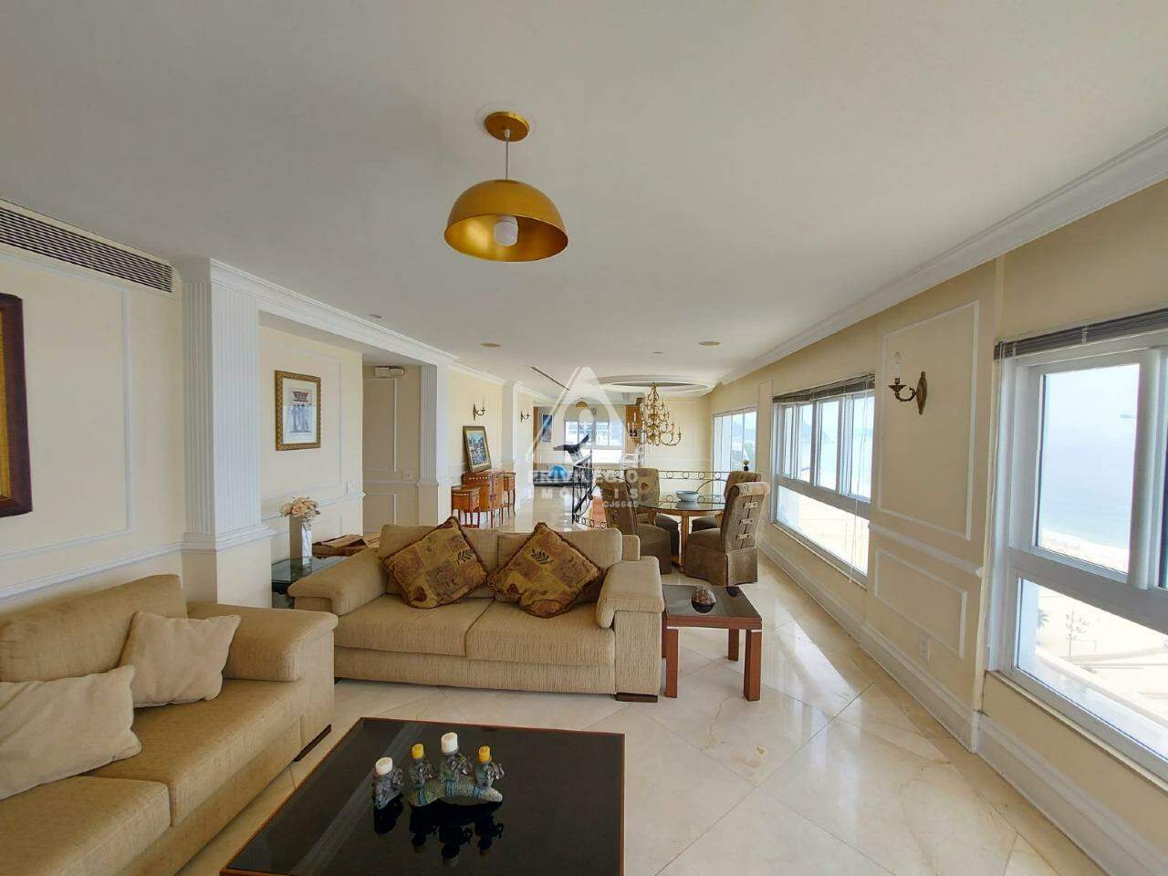 Imagem Cobertura com 4 Quartos à Venda, 744 m²em Copacabana - Rio de Janeiro