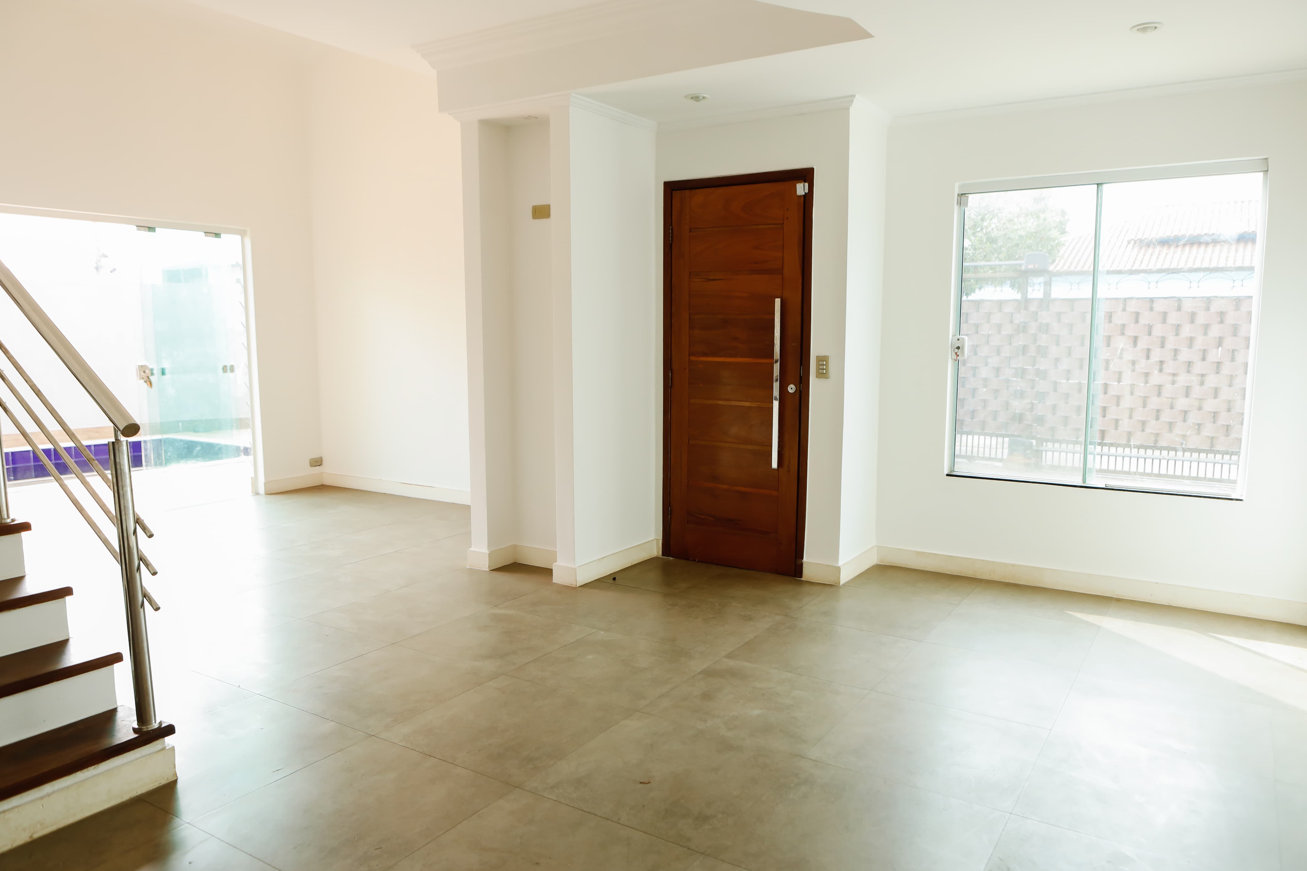 Imagem Sobrado com 3 Quartos à Venda ou Temporada, 160 m²em Jardim Guararapes - Londrina