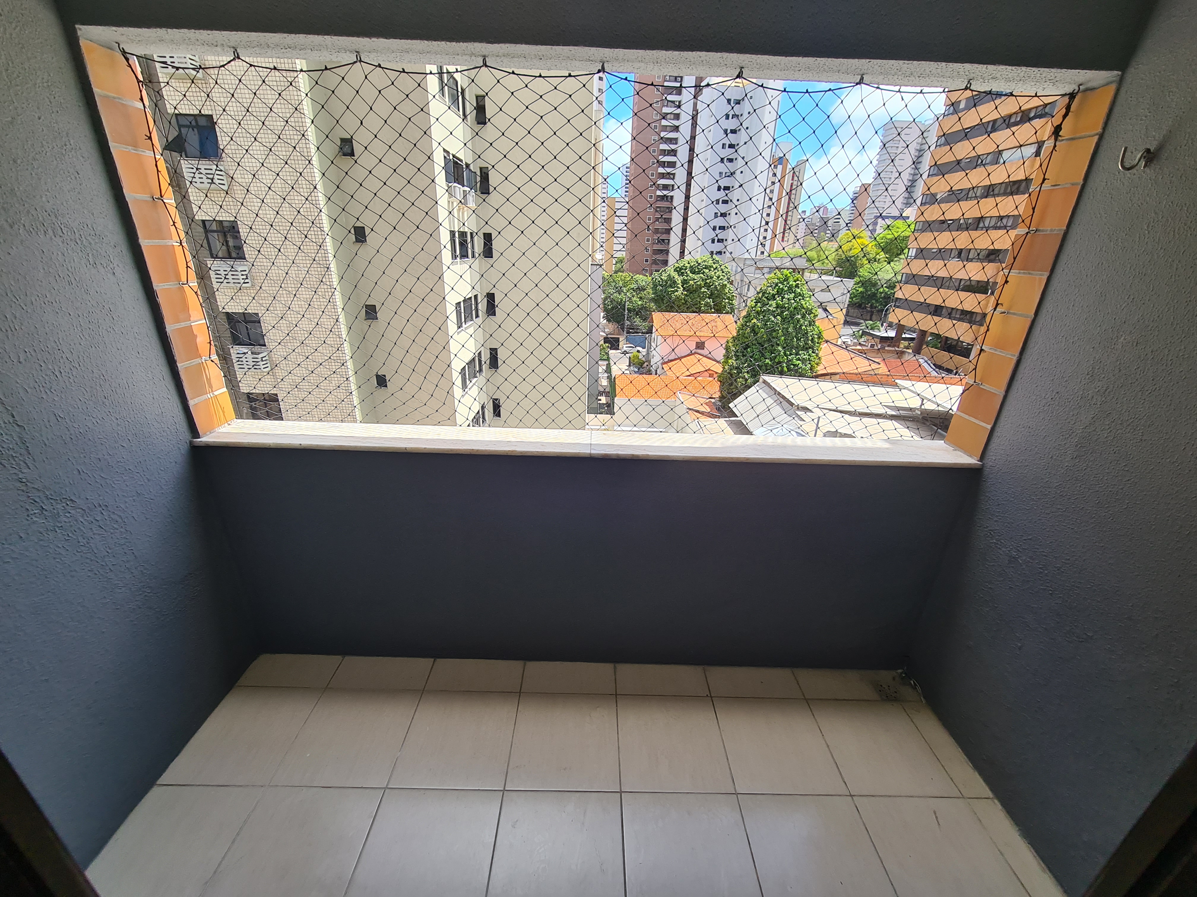 Imagem Apartamento com 3 Quartos para Alugar, 83 m²em Meireles - Fortaleza Imagem Apartamento com 3 Quartos para Alugar, 83 m²em Meireles - Fortaleza