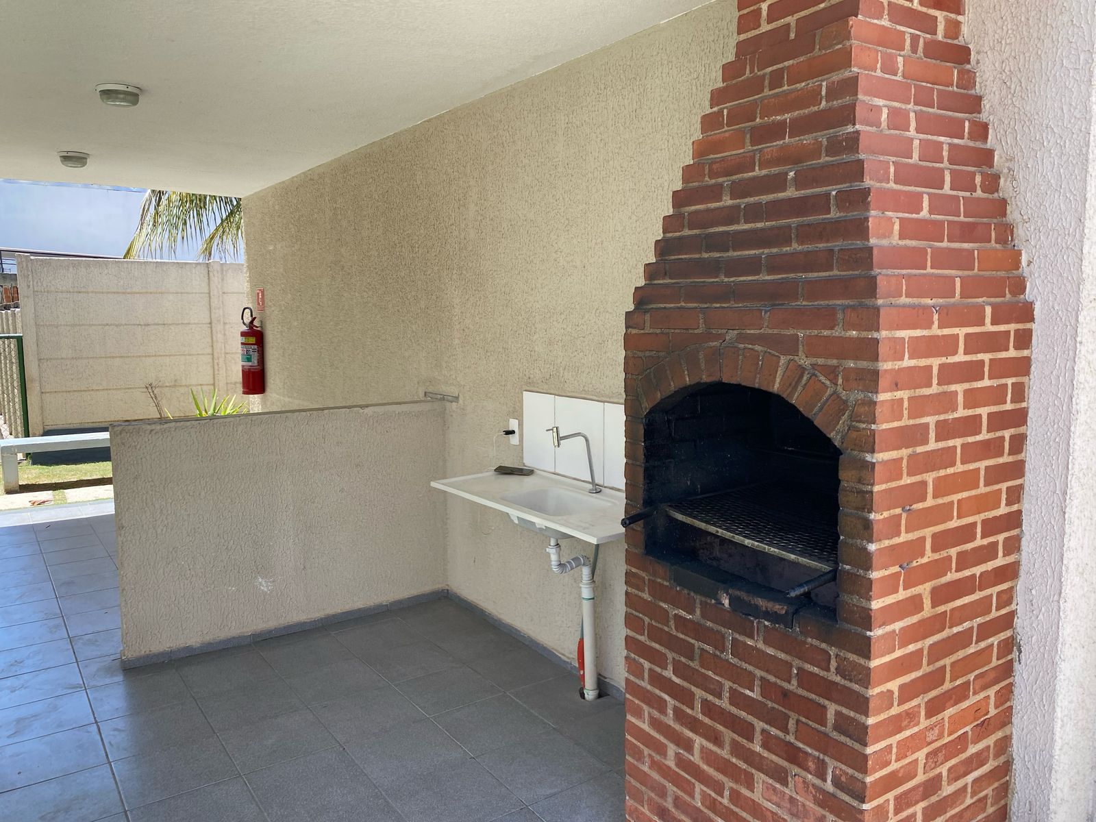 Imagem Apartamento com 2 Quartos à Venda, 45 m² em Santa Cruz - Rio de Janeiro