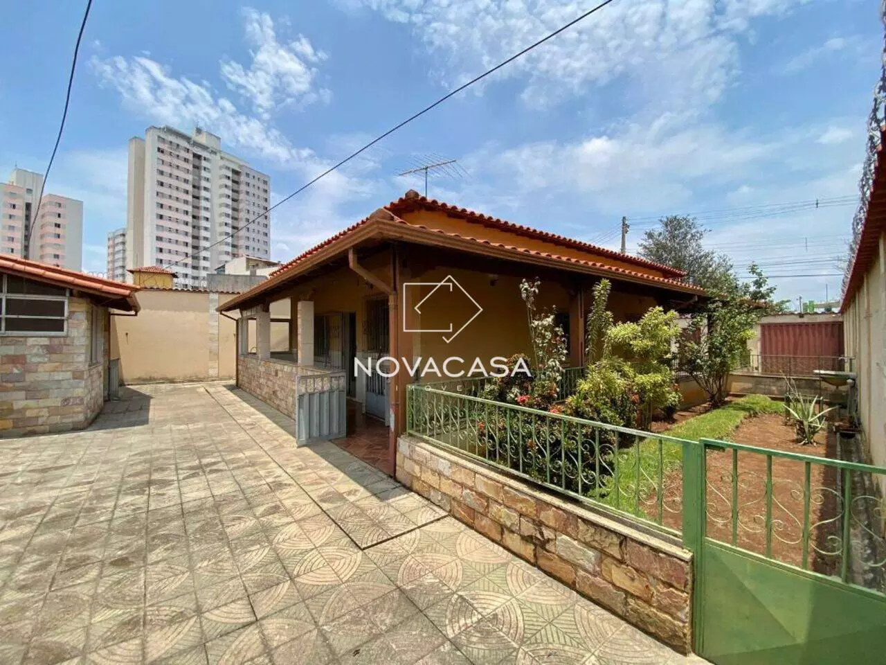 Imagem Casa com 3 Quartos à Venda, 147 m² em Heliópolis - Belo Horizonte Imagem Casa com 3 Quartos à Venda, 147 m² em Heliópolis - Belo Horizonte