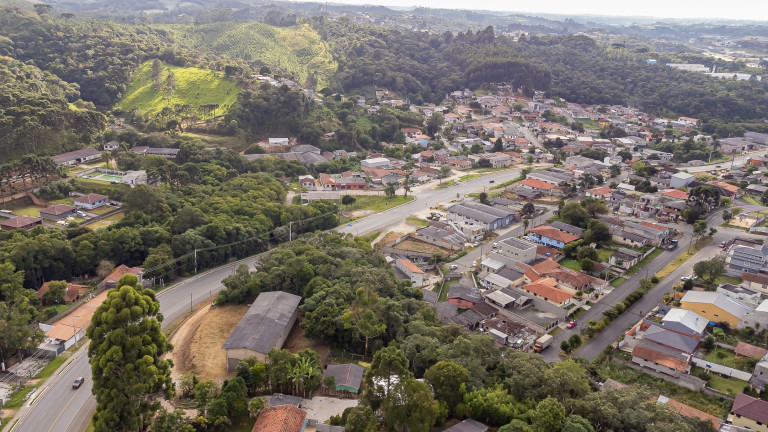 Galpão à Venda, 320 m² em Jardim Viviane - Campo Magro