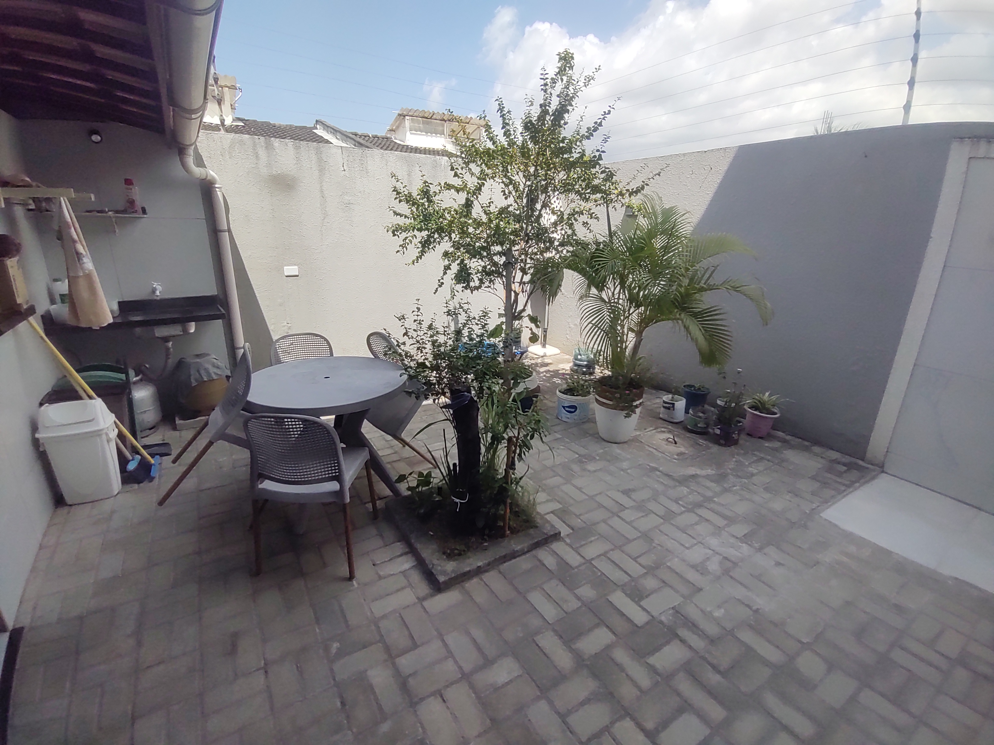 Imagem Casa com 8 Quartos à Venda, 330 m²em Aracapé - Fortaleza Imagem Casa com 8 Quartos à Venda, 330 m²em Aracapé - Fortaleza