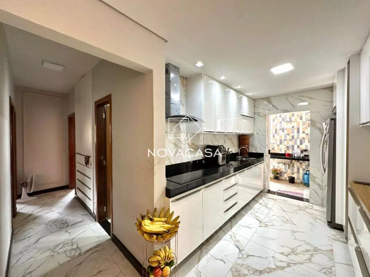 Imagem Casa com 5 Quartos à Venda, 250 m² em Rio Branco - Belo Horizonte Imagem Casa com 5 Quartos à Venda, 250 m² em Rio Branco - Belo Horizonte