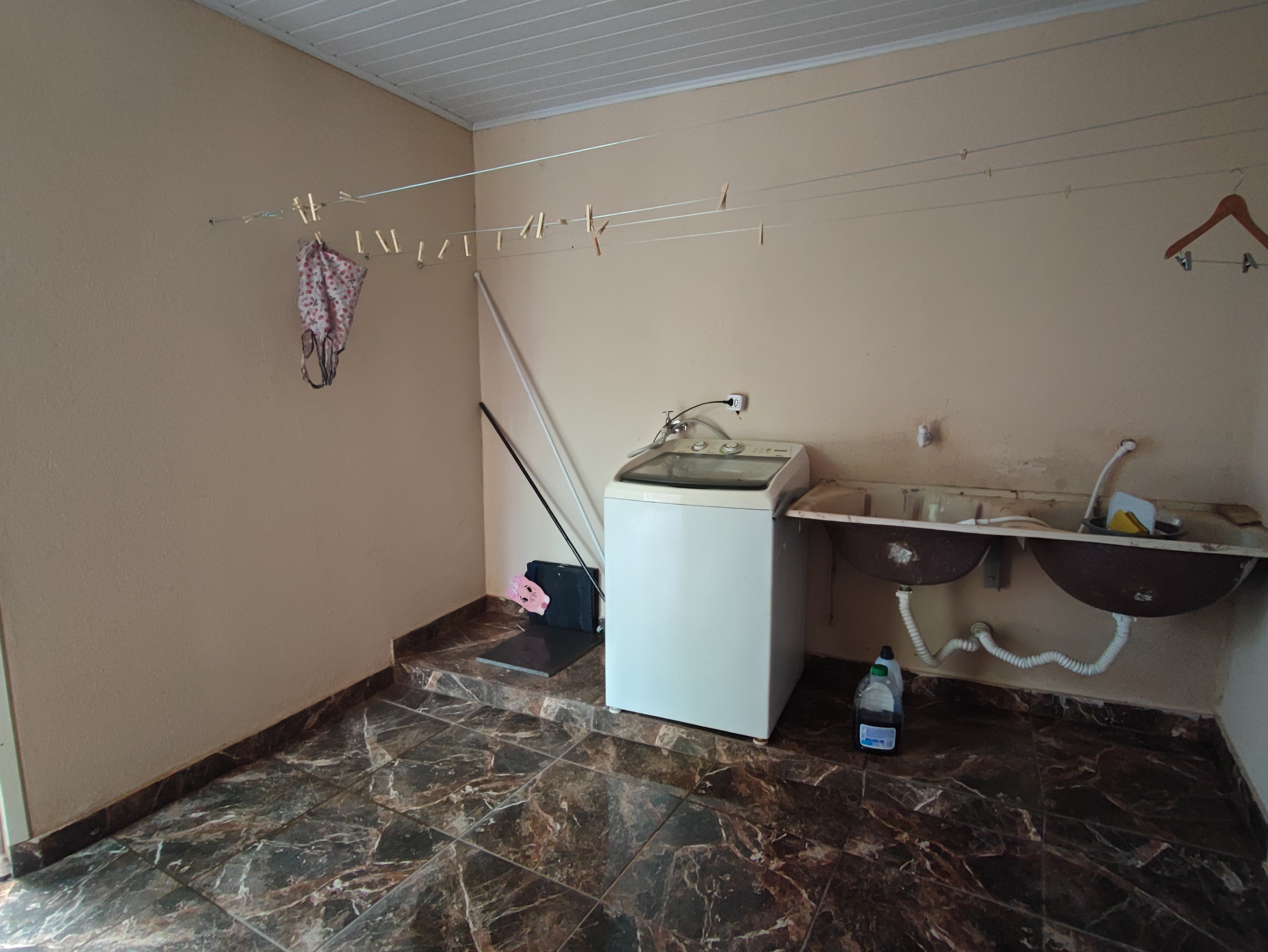 Imagem Casa com 1 Quarto à Venda ou Locação, 360 m²em - Imagem Casa com 1 Quarto à Venda ou Locação, 360 m²em -