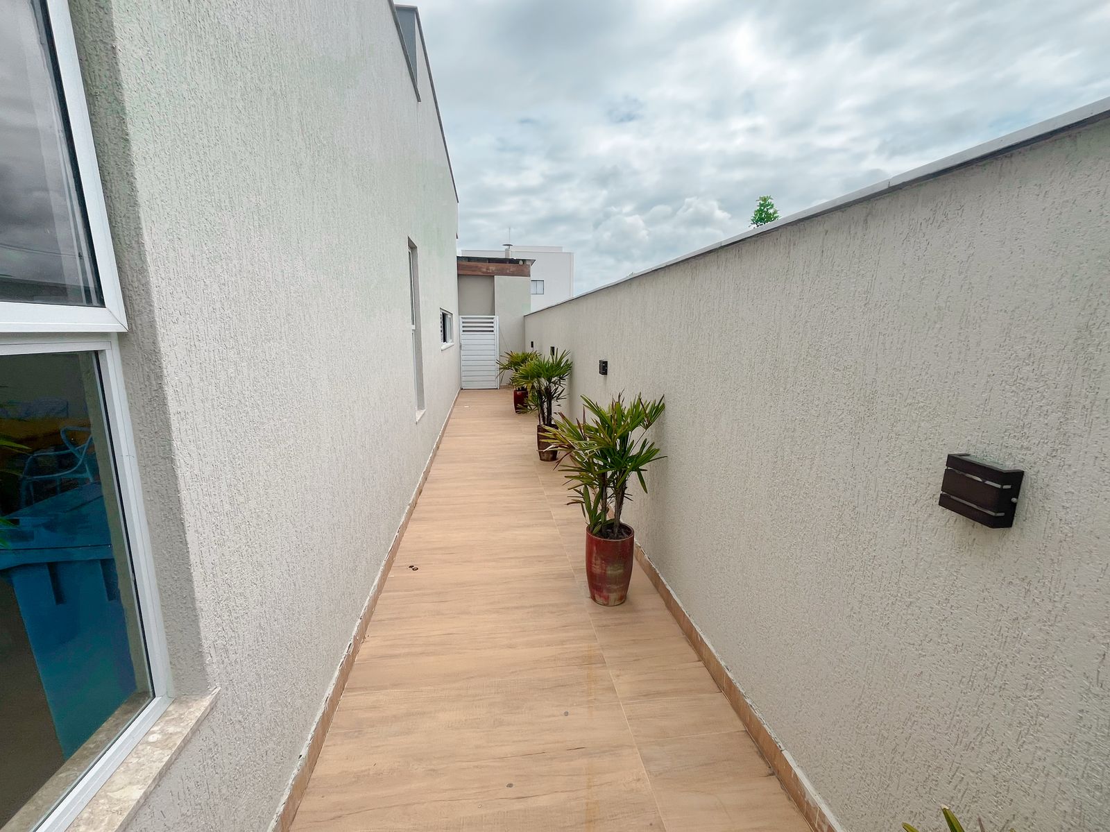 Imagem Casa de Condomínio com 4 Quartos à Venda, 398 m² em Vale do Landirana (Abrantes) - Camaçari Imagem Casa de Condomínio com 4 Quartos à Venda, 398 m² em Vale do Landirana (Abrantes) - Camaçari