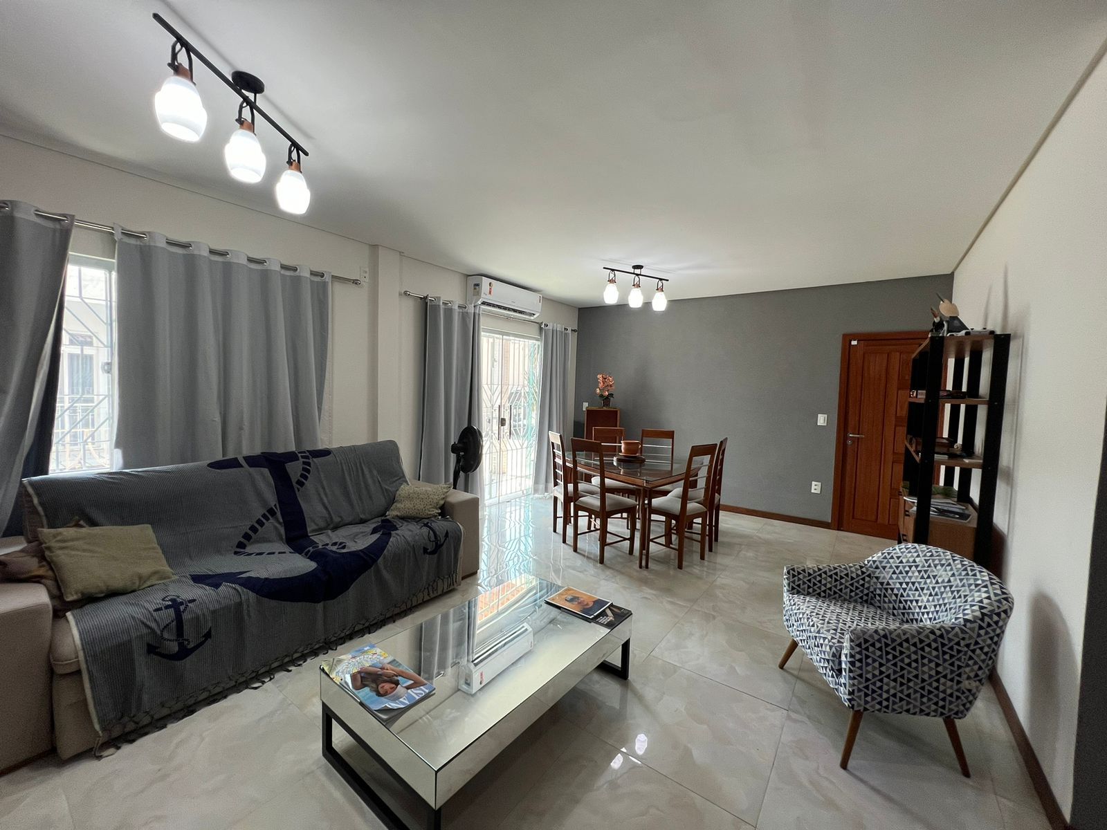 Imagem Casa com 3 Quartos à Venda, 264 m²em Batista Campos - Belém Imagem Casa com 3 Quartos à Venda, 264 m²em Batista Campos - Belém