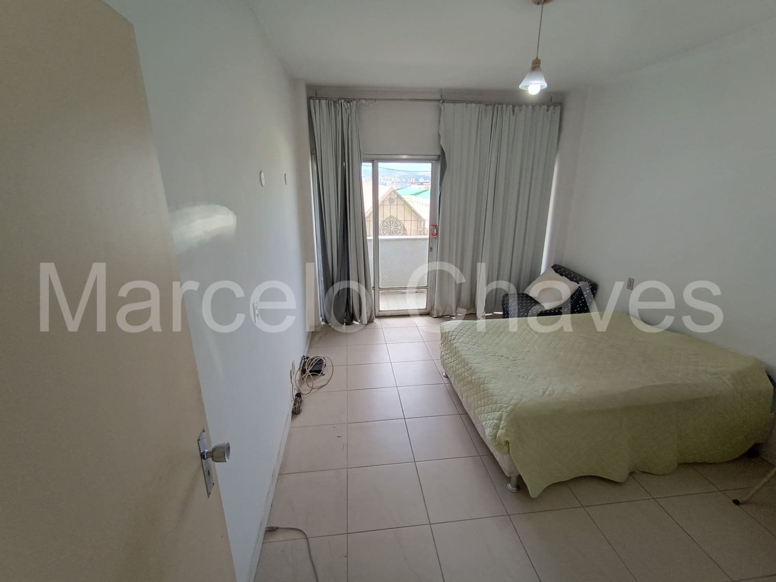 Imagem Apartamento com 3 Quartos à Venda, 174 m² em Centro Histórico - Porto Alegre Imagem Apartamento com 3 Quartos à Venda, 174 m² em Centro Histórico - Porto Alegre