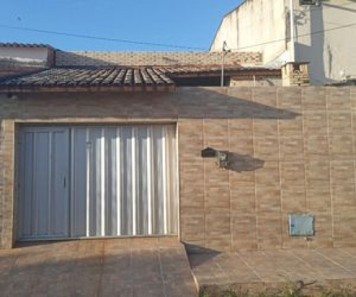 Imagem Casa com 3 Quartos à Venda, em Itaperi - Fortaleza Imagem Casa com 3 Quartos à Venda, em Itaperi - Fortaleza