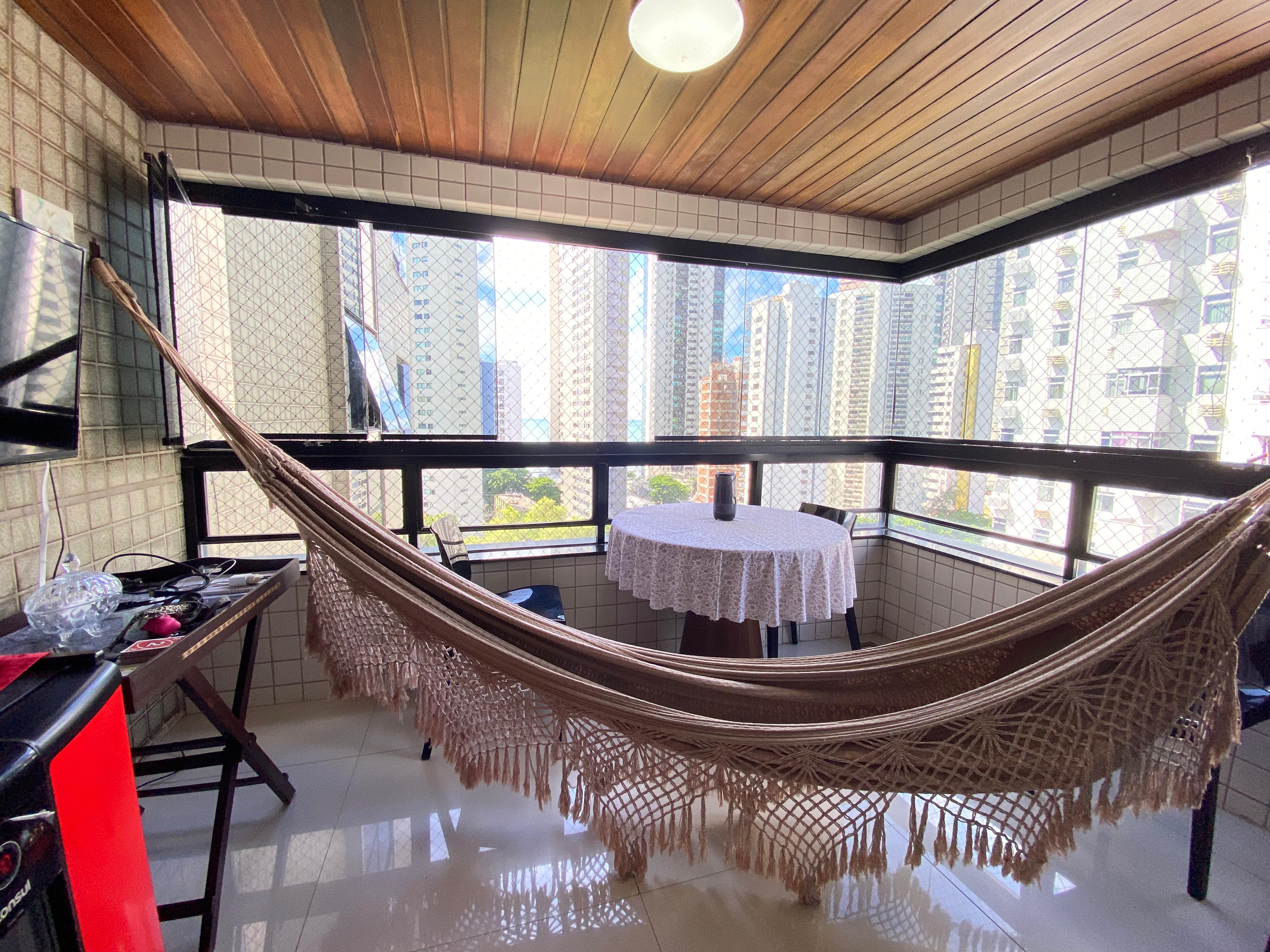 Imagem Apartamento com 4 Quartos à Venda, 158 m²em Boa Viagem - Recife