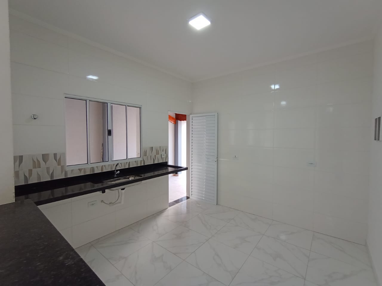 Imagem Casa com 2 Quartos à Venda, 80 m²em Balneário Samas - Mongaguá