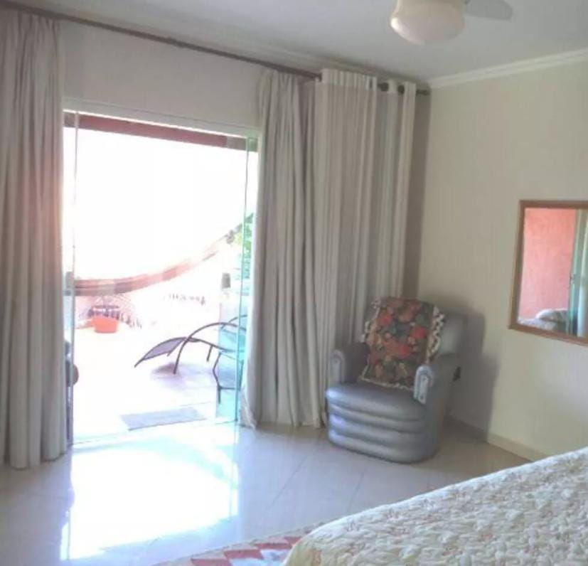 Imagem Casa com 4 Quartos à Venda, 330 m² em Vila Petrópolis - Atibaia Imagem Casa com 4 Quartos à Venda, 330 m² em Vila Petrópolis - Atibaia