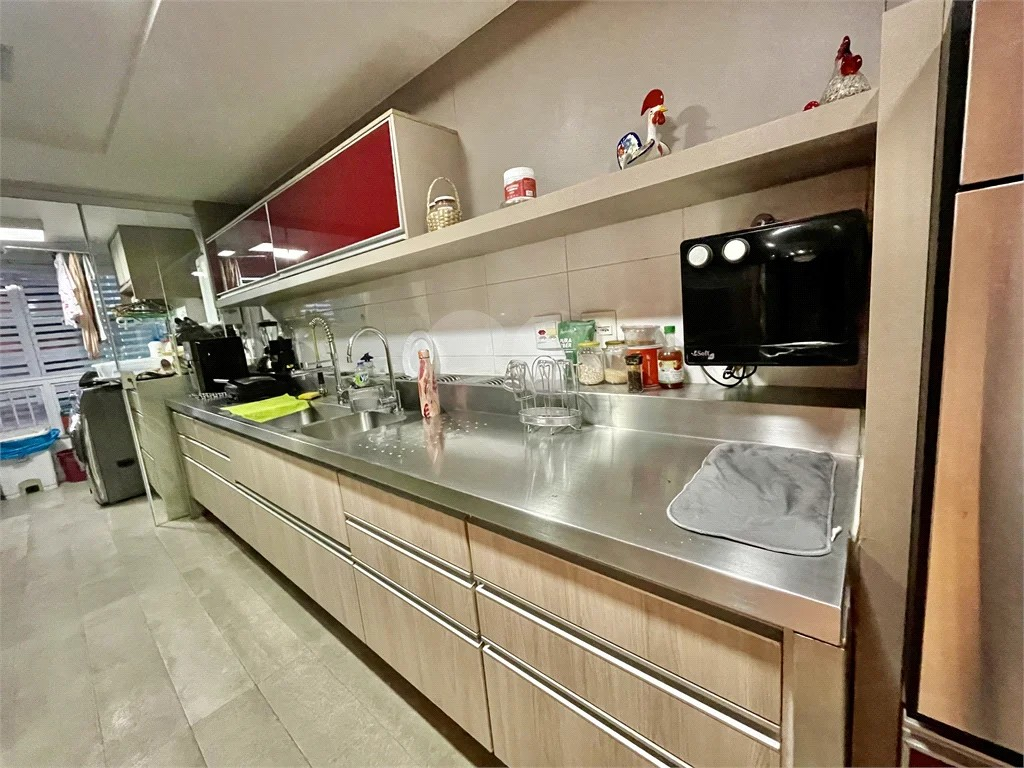 Imagem Apartamento com 4 Quartos à Venda, 230 m²em Icaraí - Niterói Imagem Apartamento com 4 Quartos à Venda, 230 m²em Icaraí - Niterói