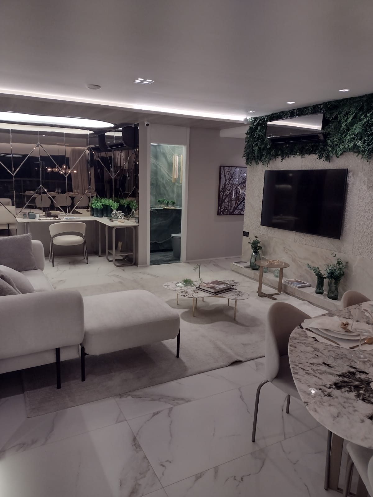 Imagem Apartamento com 3 Quartos à Venda, 134 m²em Jardim das Acácias - São Paulo