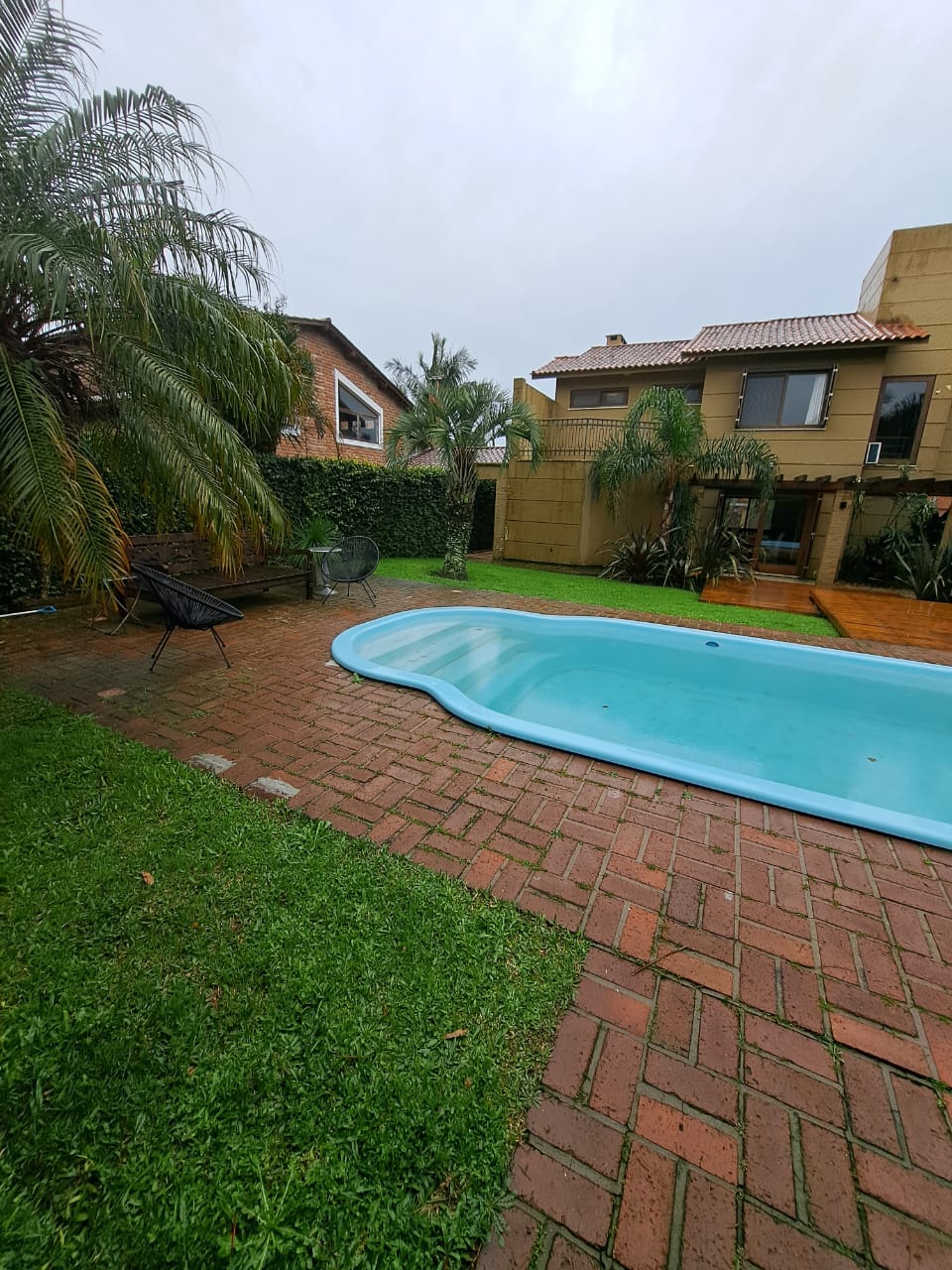 Imagem Casa com 3 Quartos à Venda, 300 m²em Laranjal - Pelotas Imagem Casa com 3 Quartos à Venda, 300 m²em Laranjal - Pelotas