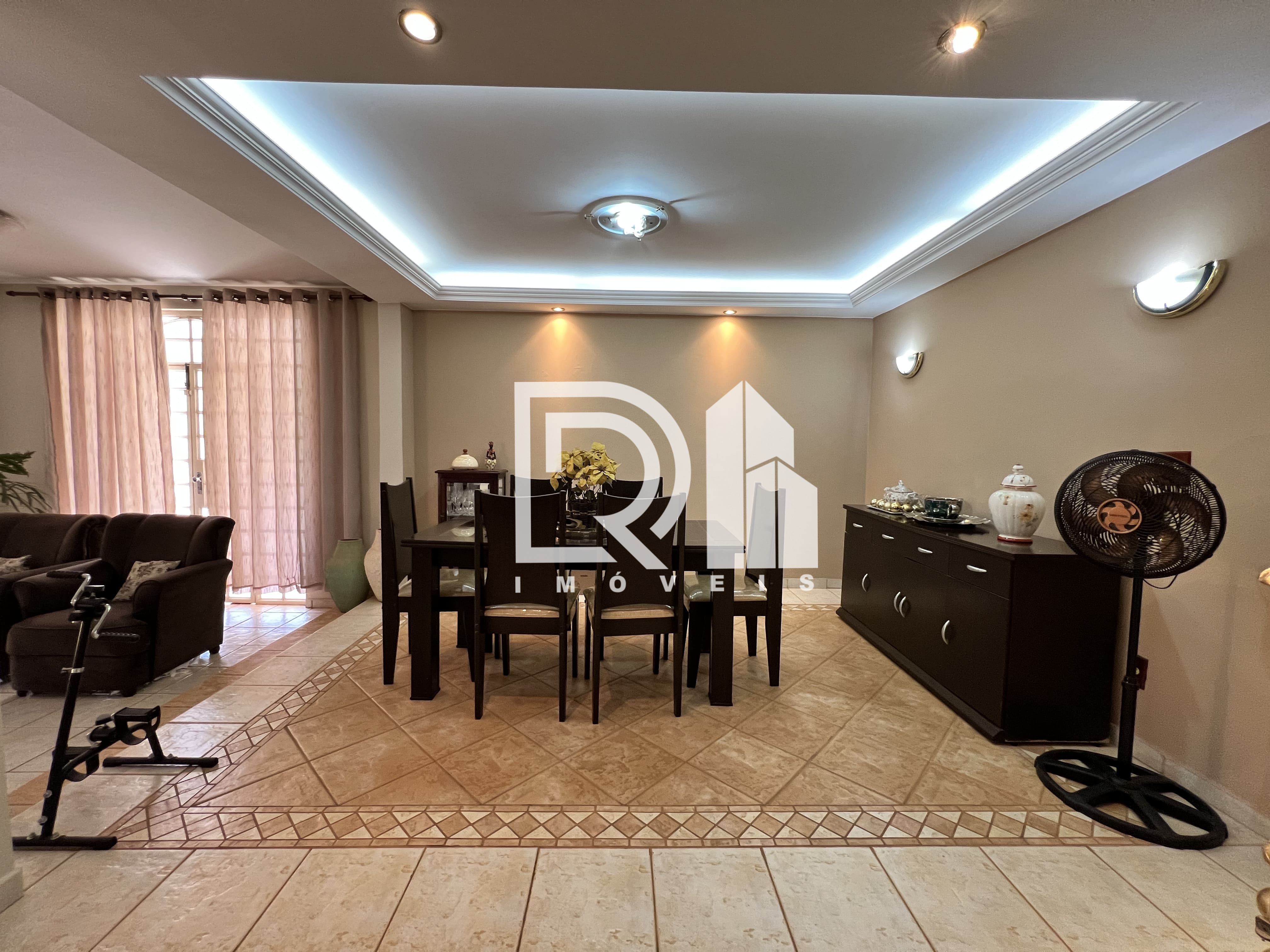 Imagem Casa com 5 Quartos à Venda, 604 m² em Setor Habitacional Jardim Botânico - Brasília