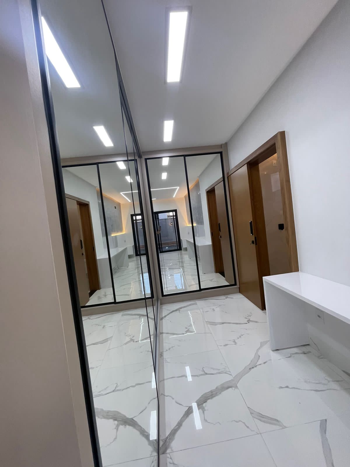 Imagem Casa de Condomínio com 3 Quartos à Venda, 166 m²em Parqville Pinheiros - Aparecida de Goiânia Imagem Casa de Condomínio com 3 Quartos à Venda, 166 m²em Parqville Pinheiros - Aparecida de Goiânia