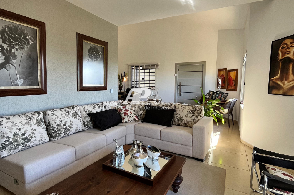 Imagem Casa com 3 Quartos à Venda, 147 m²em Oficinas - Ponta Grossa Imagem Casa com 3 Quartos à Venda, 147 m²em Oficinas - Ponta Grossa