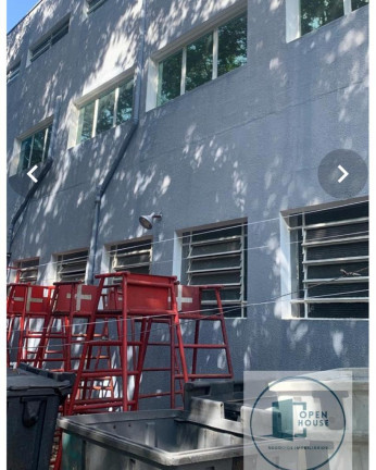 Galpão à Venda ou Locação, 550 m² em Cidade Intercap - Taboão da Serra