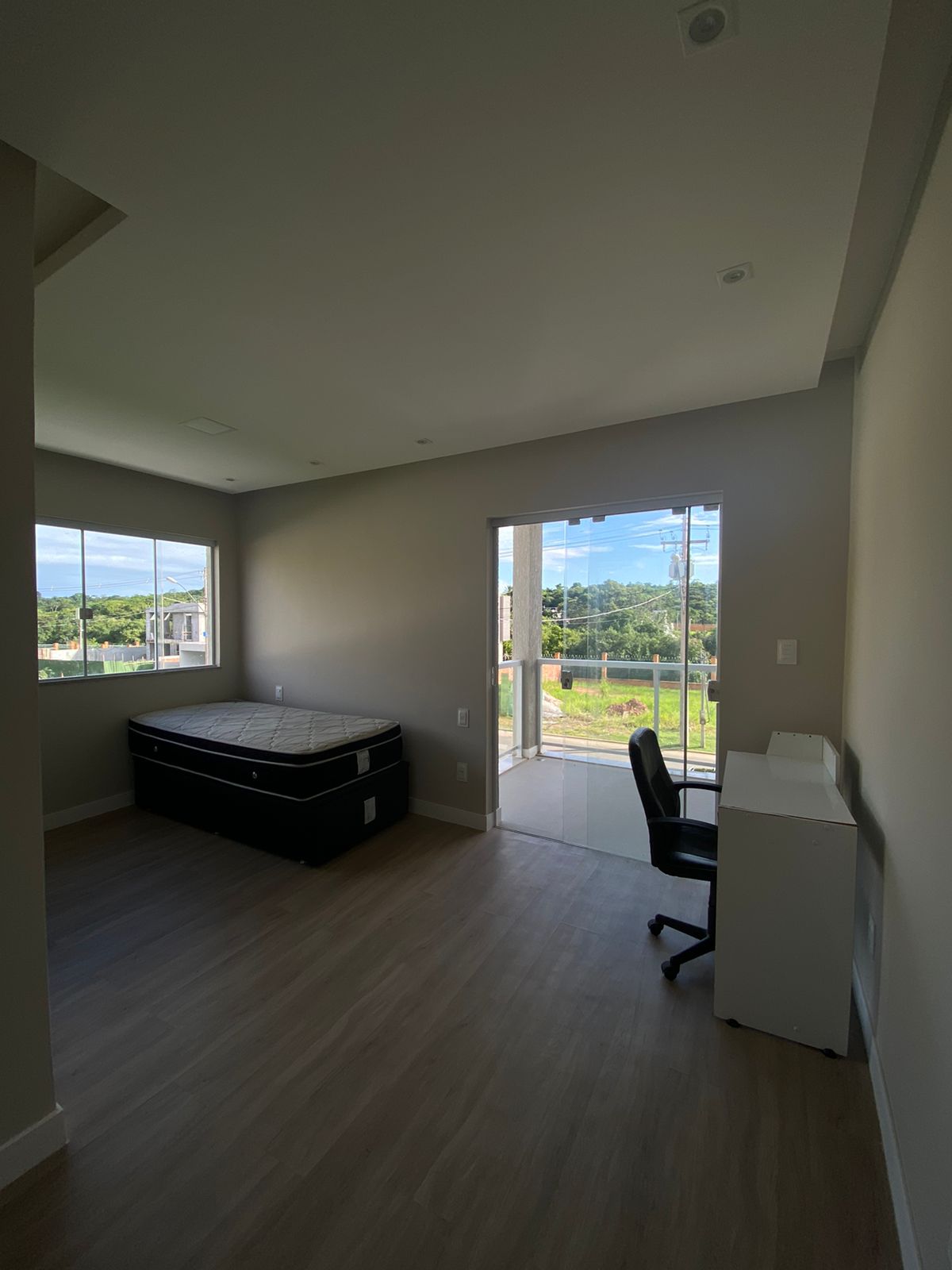 Imagem Casa com 6 Quartos à Venda, 335 m²em Alphaville (abrantes) - CAMAÇARI Imagem Casa com 6 Quartos à Venda, 335 m²em Alphaville (abrantes) - CAMAÇARI
