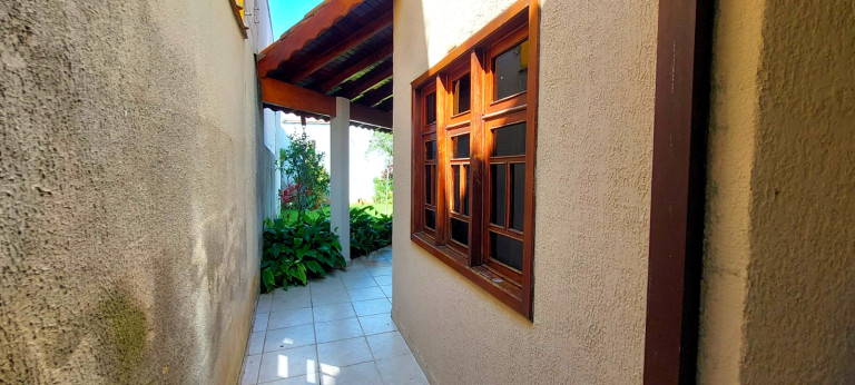 Imagem Sobrado com 4 Quartos à Venda, 205 m²em Martim de Sá  - Caraguatatuba