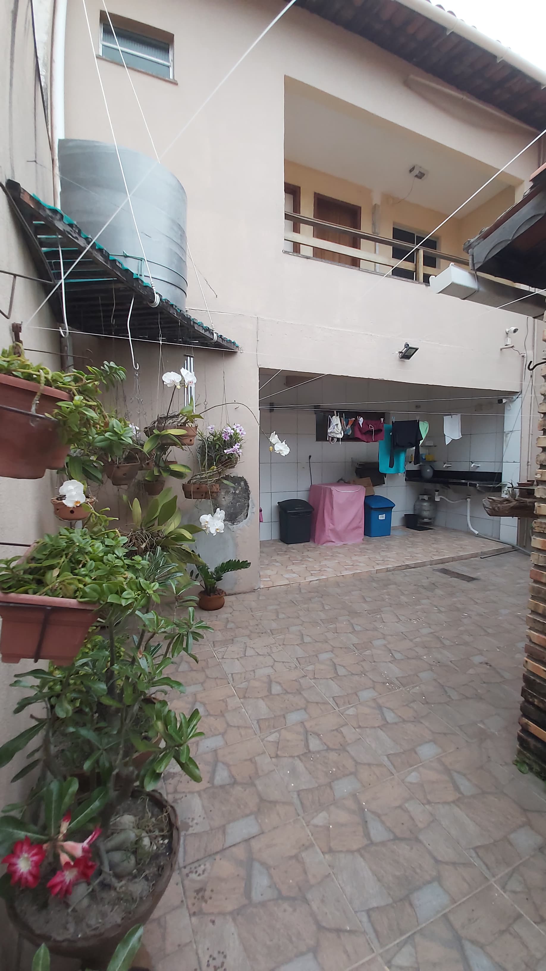 Imagem Casa com 3 Quartos à Venda, 180 m² em Cidade dos Funcionários - Fortaleza Imagem Casa com 3 Quartos à Venda, 180 m² em Cidade dos Funcionários - Fortaleza
