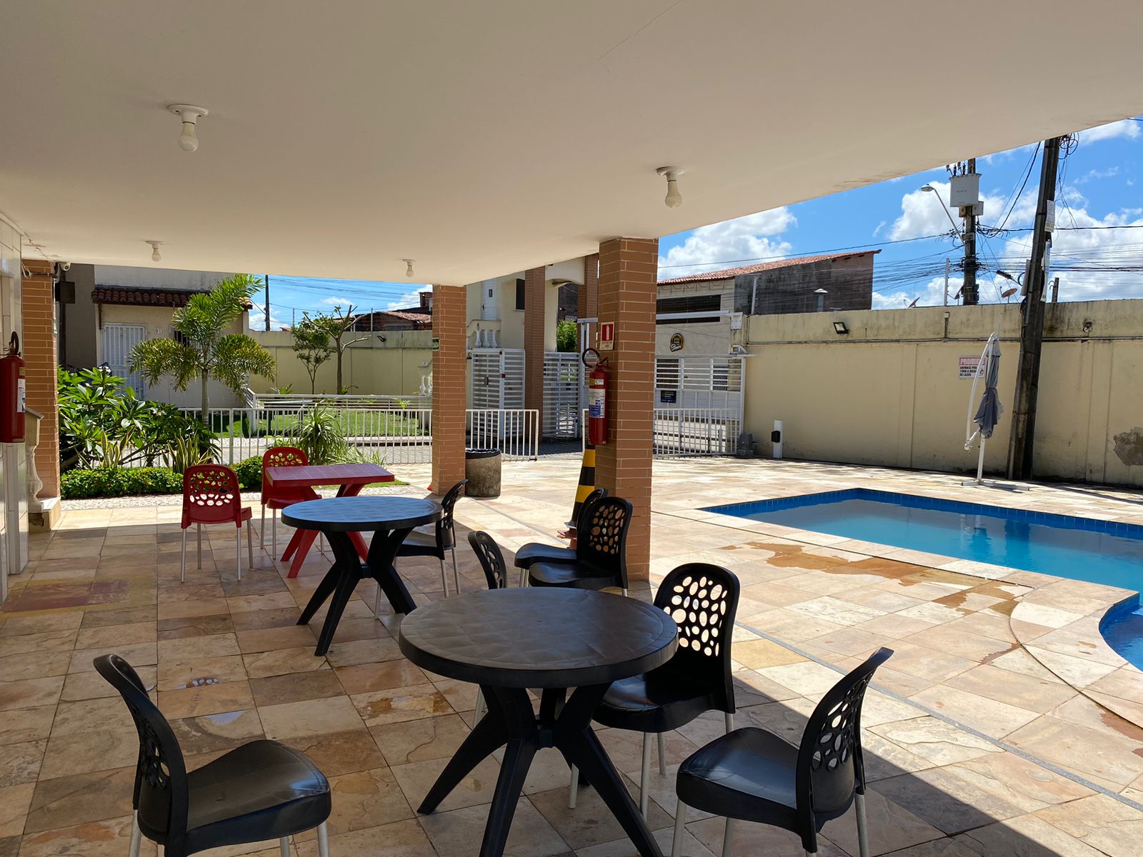 Imagem Casa de Condomínio com 2 Quartos à Venda, 63 m²em Siqueira - Fortaleza