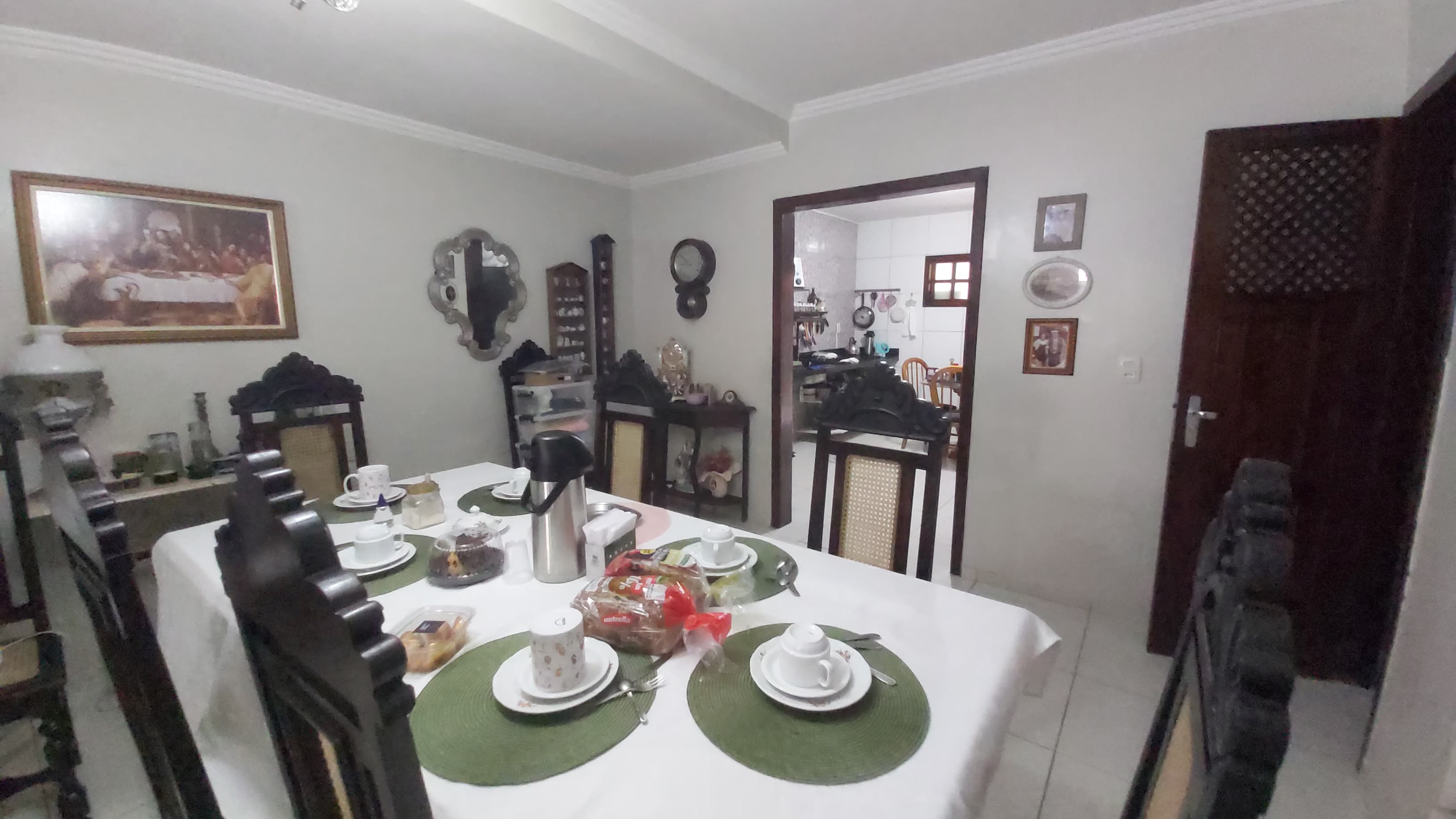 Imagem Casa com 3 Quartos à Venda, 180 m² em Cidade dos Funcionários - Fortaleza Imagem Casa com 3 Quartos à Venda, 180 m² em Cidade dos Funcionários - Fortaleza
