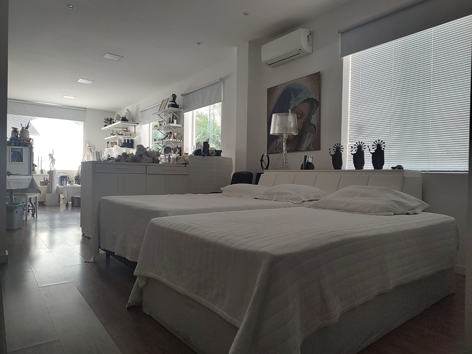 Imagem Sobrado com 3 Quartos à Venda, 396 m²em Pompéia - Santos