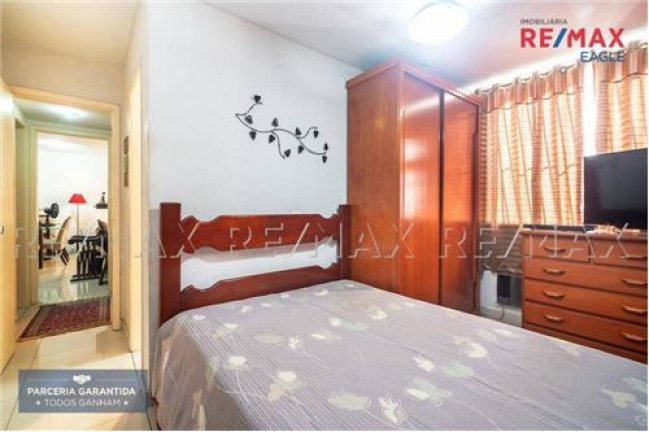 Imagem Apartamento com 2 Quartos à Venda,  em Icaraí - Niterói