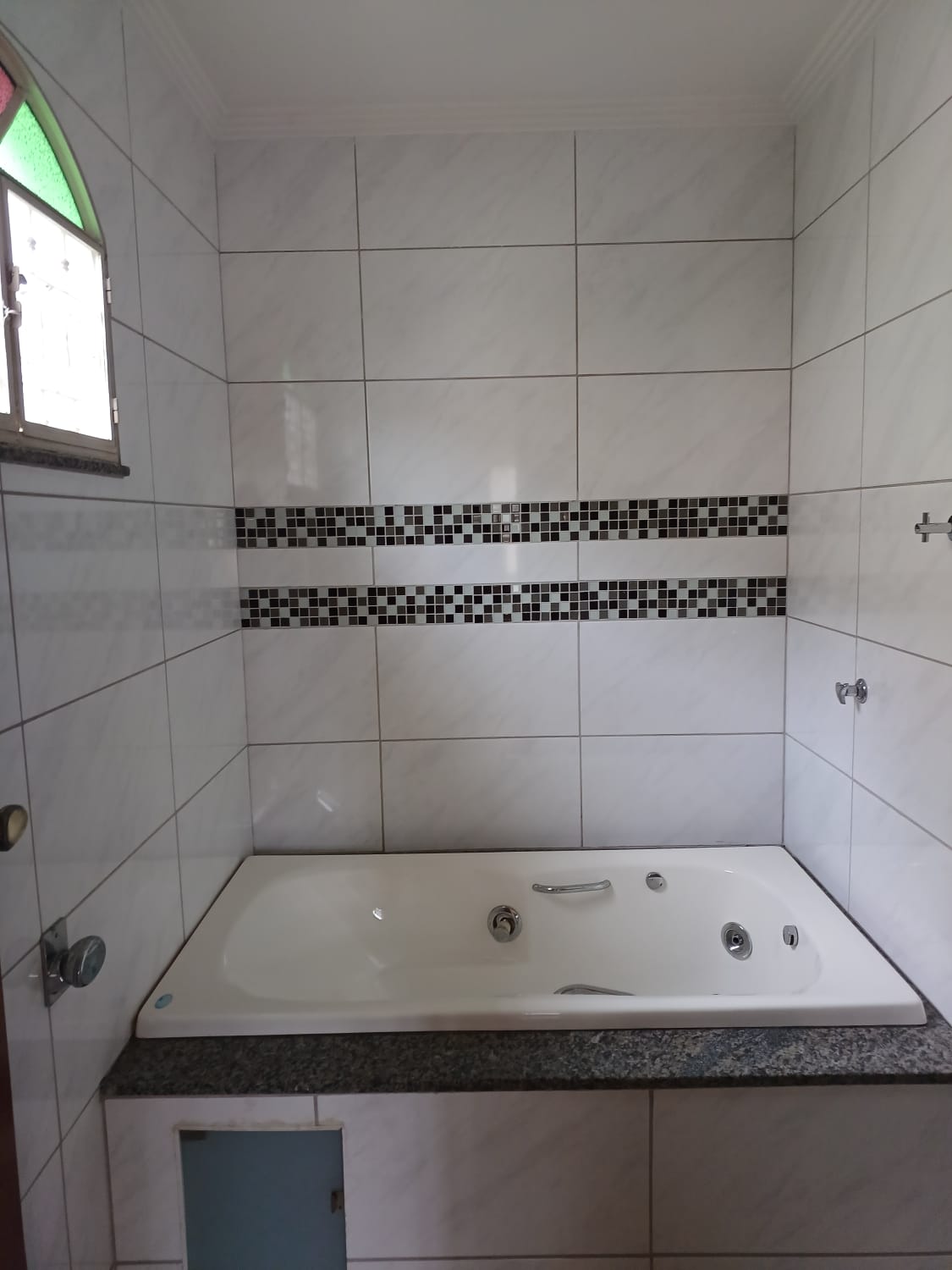 Imagem Casa com 5 Quartos à Venda, 360 m²em Venda das Pedras - Itaboraí Imagem Casa com 5 Quartos à Venda, 360 m²em Venda das Pedras - Itaboraí