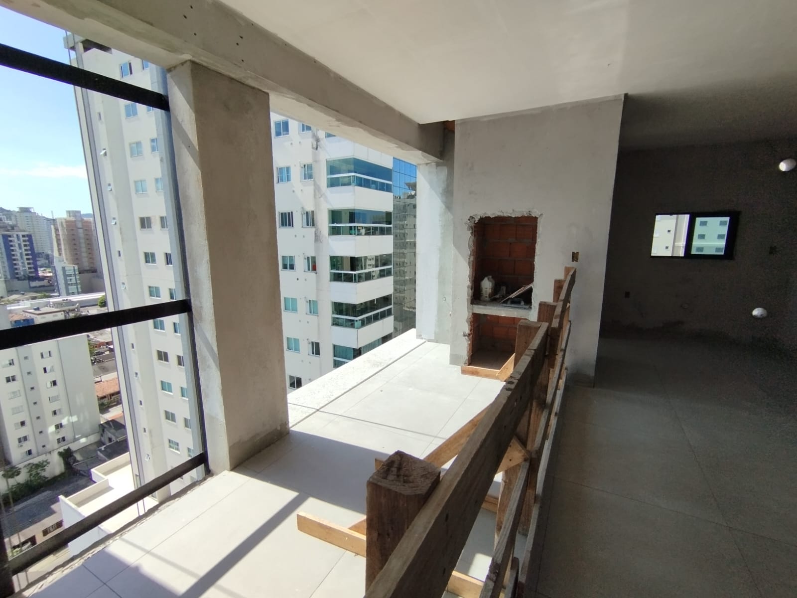 Imagem Apartamento com 3 Quartos à Venda, 105 m²em Meia Praia  - Itapema