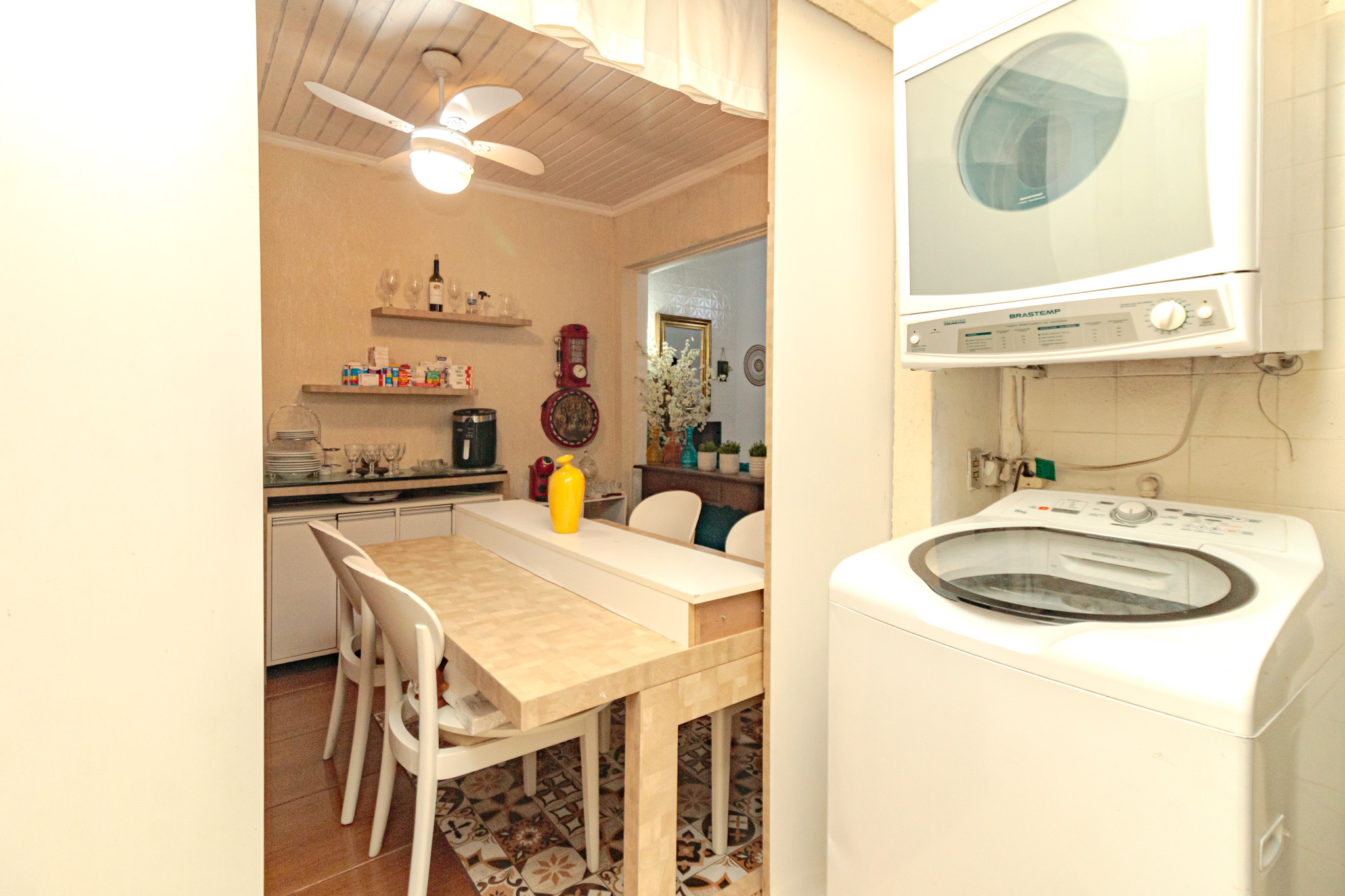 Imagem Apartamento com 2 Quartos à Venda, 66 m² em Petrópolis - Porto Alegre Imagem Apartamento com 2 Quartos à Venda, 66 m² em Petrópolis - Porto Alegre