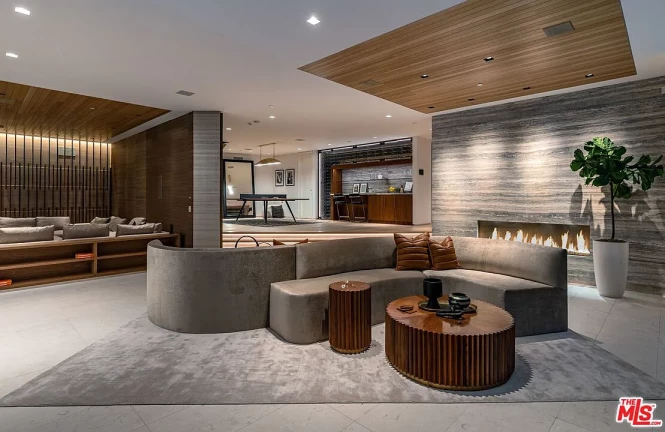 Imagem Casa de Condomínio com 4 Quartos à Venda, 650 m²em Santa Luzia - Contagem Imagem Casa de Condomínio com 4 Quartos à Venda, 650 m²em Santa Luzia - Contagem