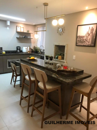 Imagem Apartamento com 3 Quartos à Venda, 140 m² em Centro - Balneário Camboriú Imagem Apartamento com 3 Quartos à Venda, 140 m² em Centro - Balneário Camboriú