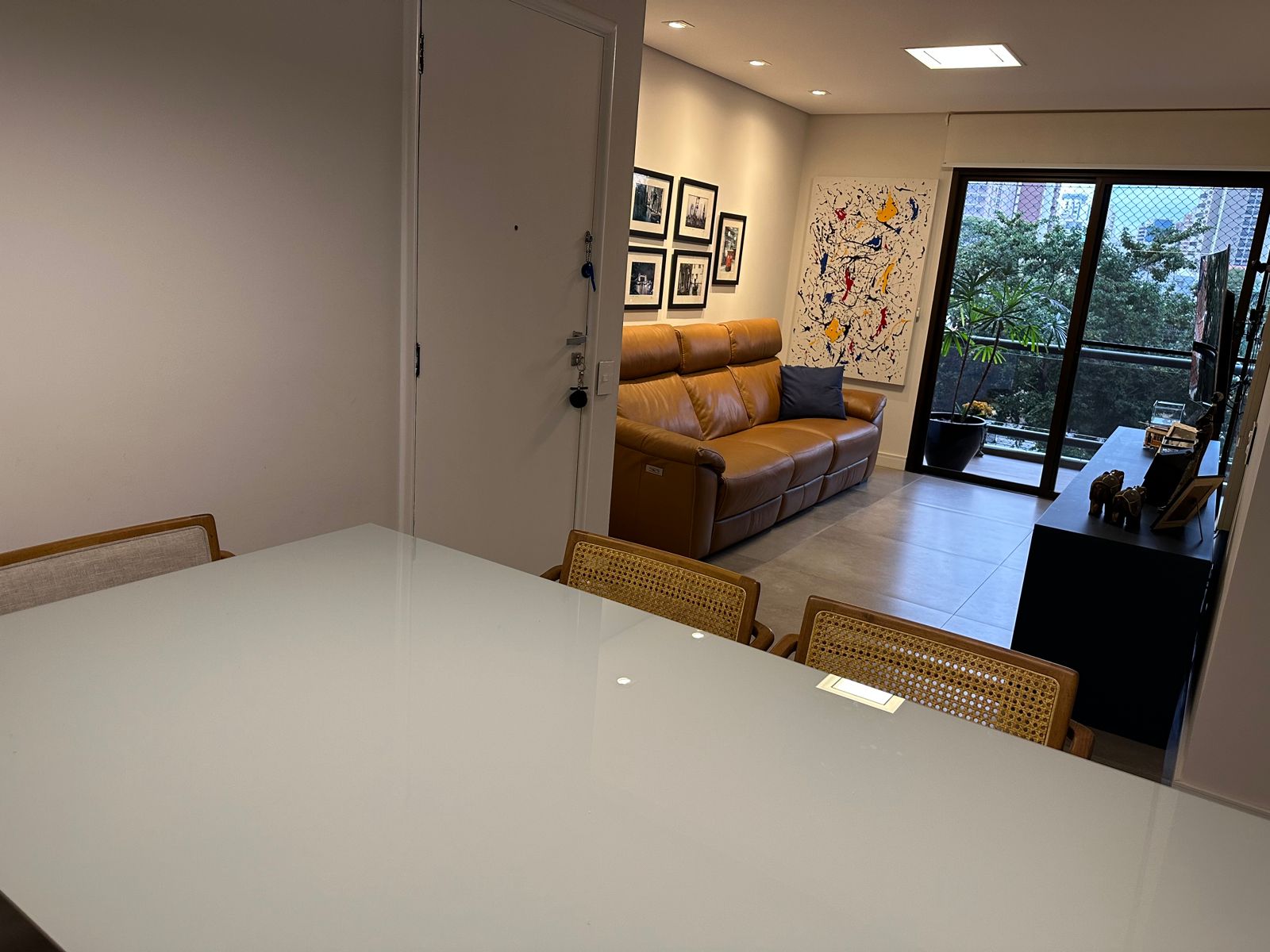 Imagem Apartamento com 3 Quartos à Venda, 115 m²em Cambuí - Campinas