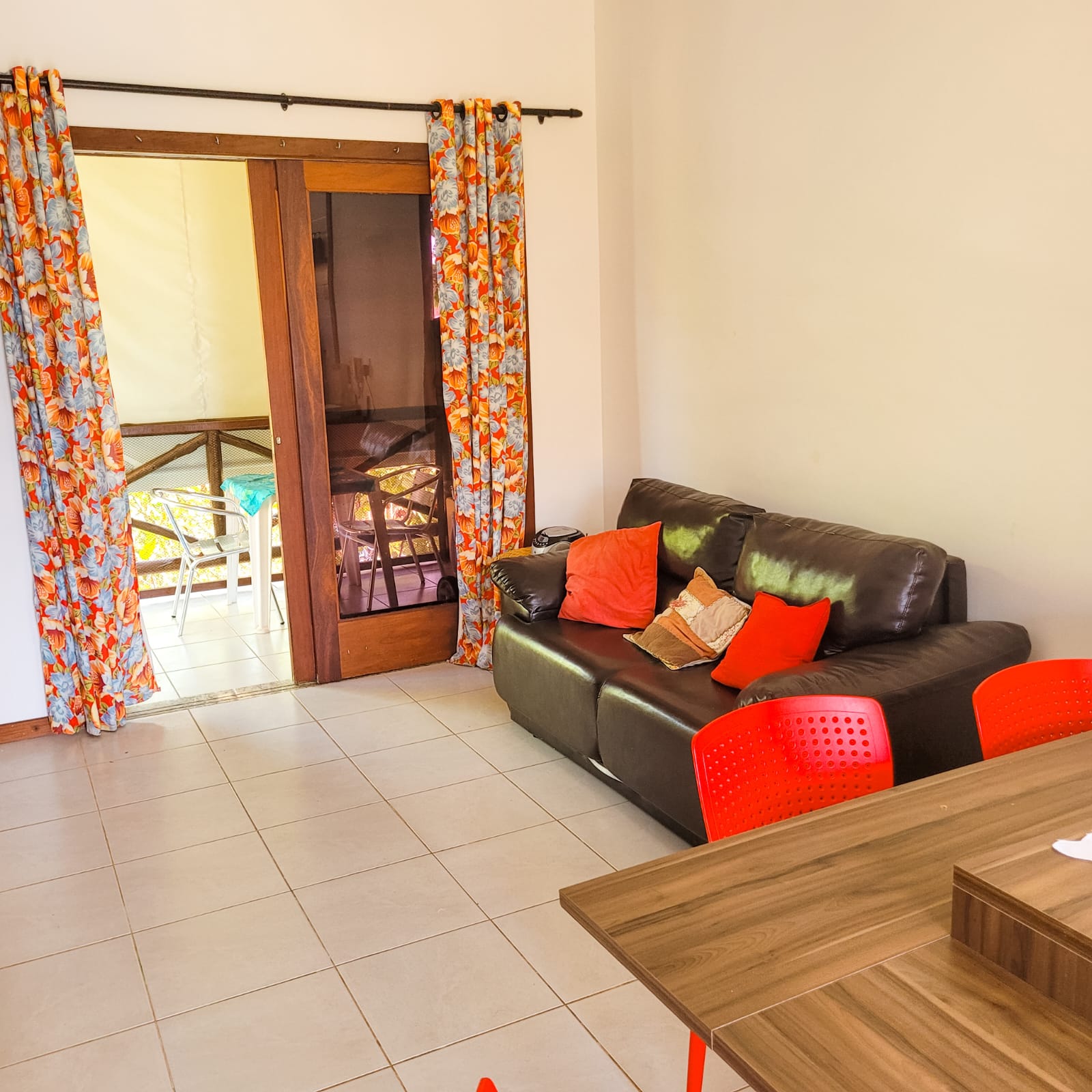 Imagem Apartamento com 2 Quartos à Venda, 70 m²em Itacimirim - Monte Gordo
