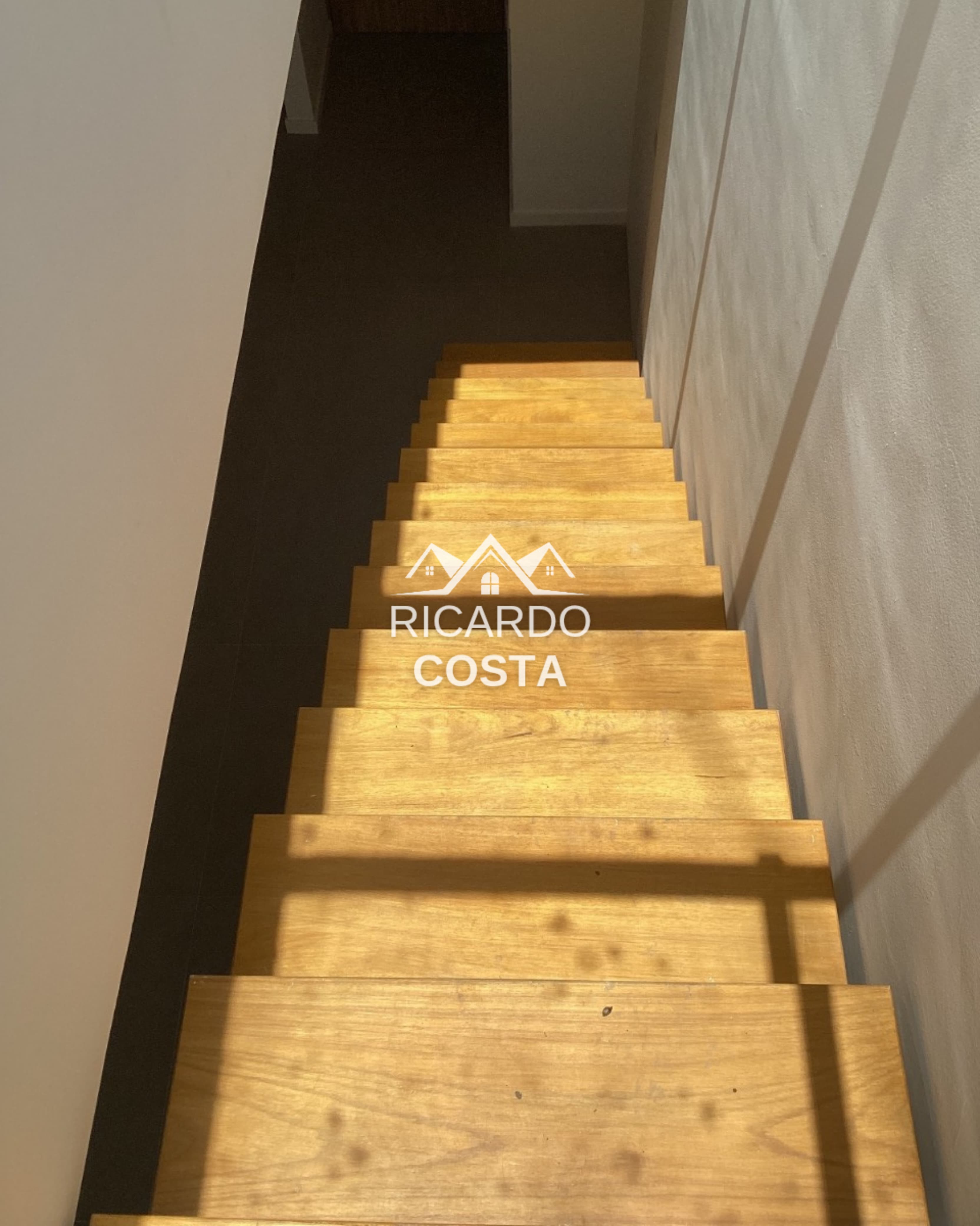 Imagem Cobertura com 2 Quartos à Venda ou Locação, 190 m² em Humaitá - Rio de Janeiro Imagem Cobertura com 2 Quartos à Venda ou Locação, 190 m² em Humaitá - Rio de Janeiro