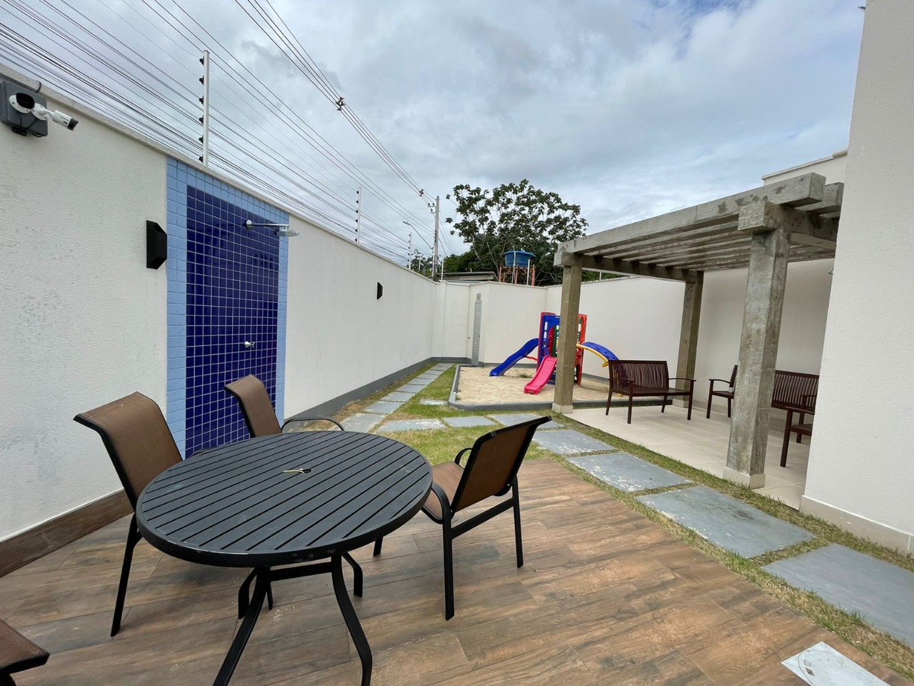 Imagem Casa de Condomínio com 2 Quartos à Venda ou Locação, 72 m²em Flores - Manaus