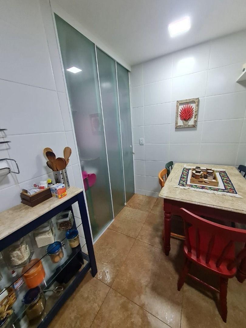Imagem Apartamento com 4 Quartos à Venda, 131 m²em Camboinhas - Niterói Imagem Apartamento com 4 Quartos à Venda, 131 m²em Camboinhas - Niterói