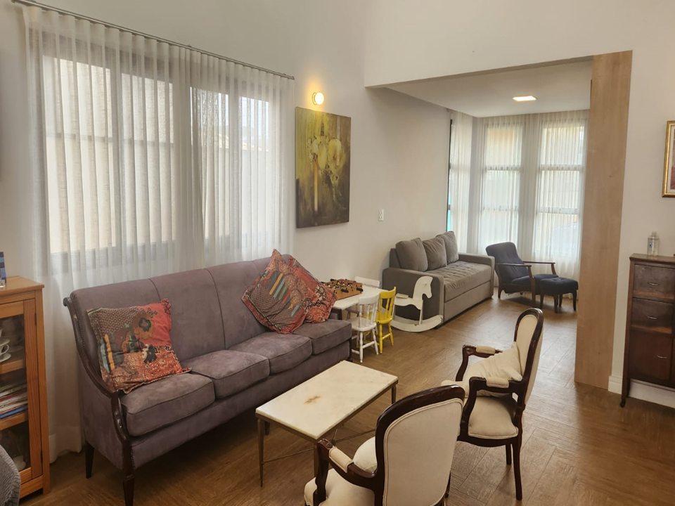 Imagem Casa de Condomínio com 4 Quartos à Venda, 252 m²em Jardim Novo Mundo - Jundiaí Imagem Casa de Condomínio com 4 Quartos à Venda, 252 m²em Jardim Novo Mundo - Jundiaí