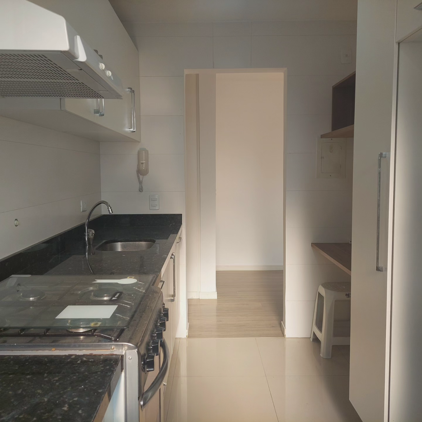 Imagem Apartamento com 2 Quartos para Alugar, 57 m²em Portão - Curitiba