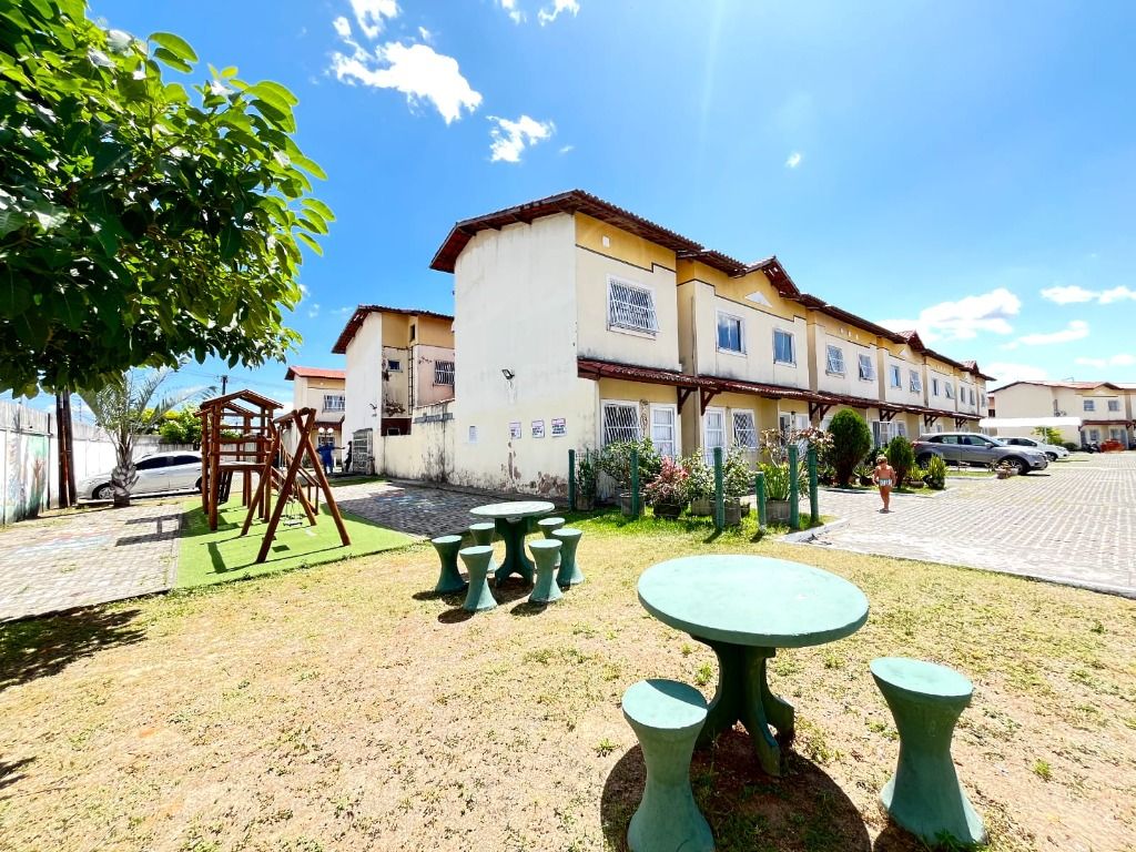 Imagem Casa de Condomínio com 2 Quartos à Venda, 63 m² em Siqueira - Fortaleza Imagem Casa de Condomínio com 2 Quartos à Venda, 63 m² em Siqueira - Fortaleza