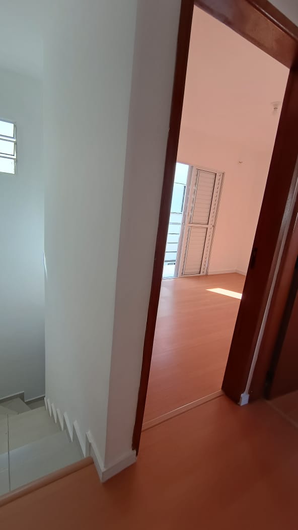 Imagem Sobrado com 2 Quartos à Venda, 77 m² em Jardim São Pedro - Mogi das Cruzes