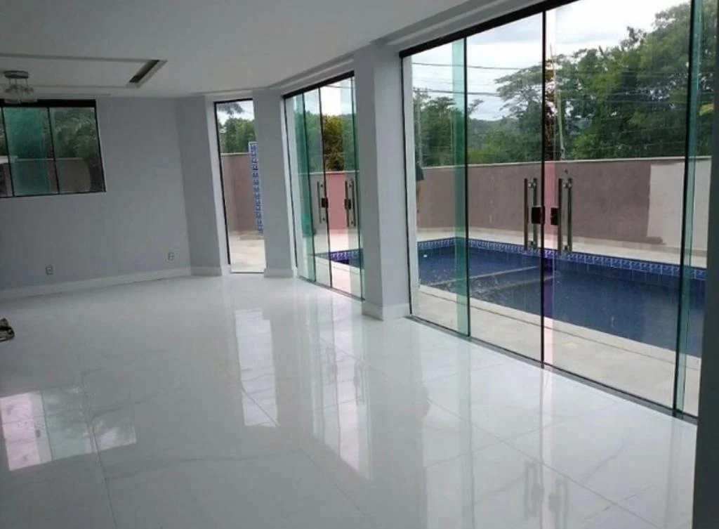 Imagem Casa com 4 Quartos à Venda, 683 m²em Camboinhas - Niterói Imagem Casa com 4 Quartos à Venda, 683 m²em Camboinhas - Niterói