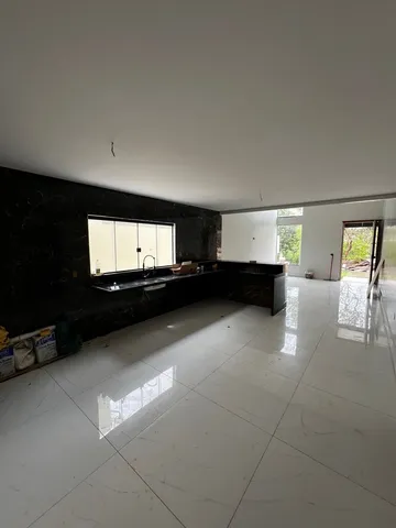Imagem Casa de Condomínio com 3 Quartos à Venda, 180 m²em VICENTE PIRES - BRASILIA