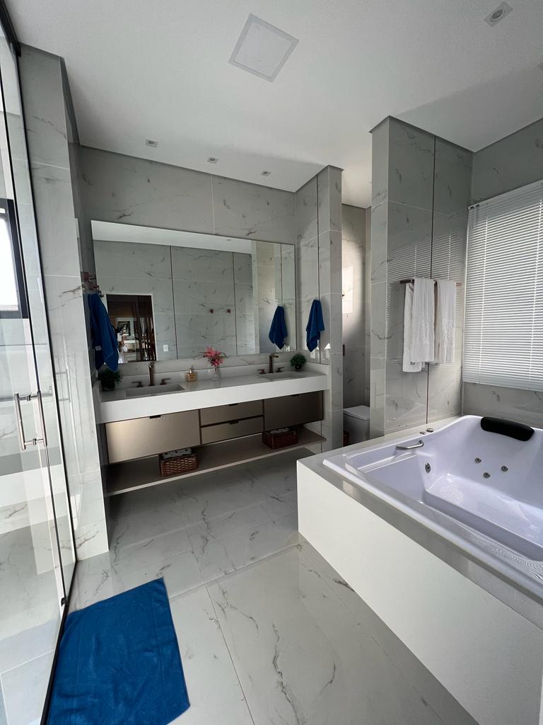Imagem Casa de Condomínio com 4 Quartos à Venda, 380 m²em Medeiros - Jundiaí